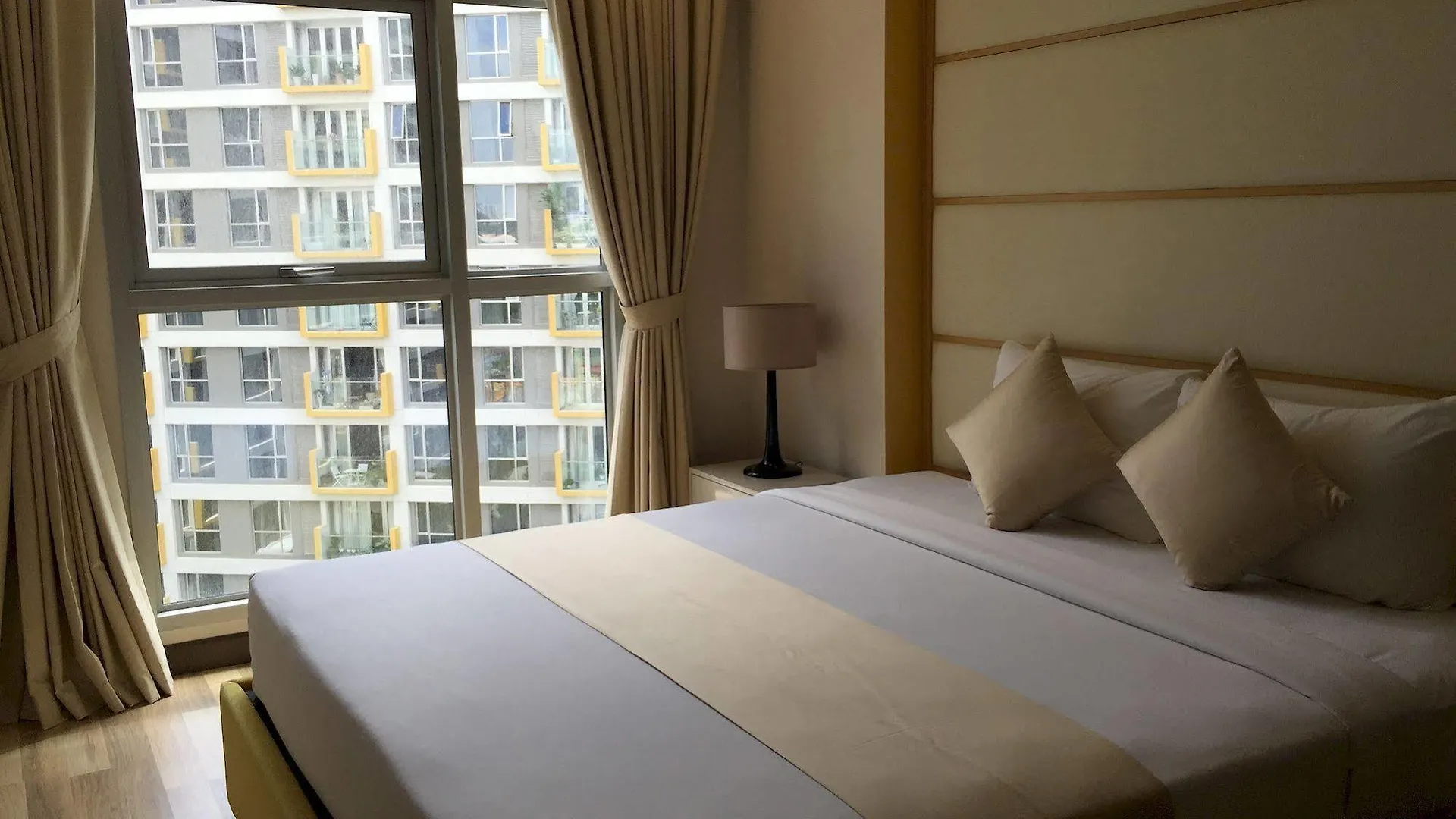 Bluesky Serviced Apartment Airport Plaza Ho Chi Minh City 0*,